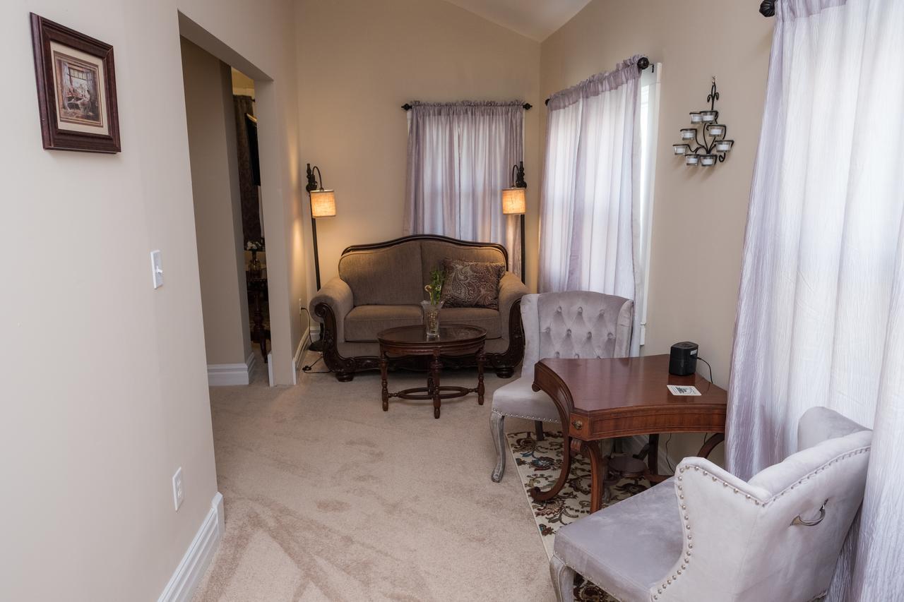كولونيال Dennison Street Inn, B & B المظهر الخارجي الصورة