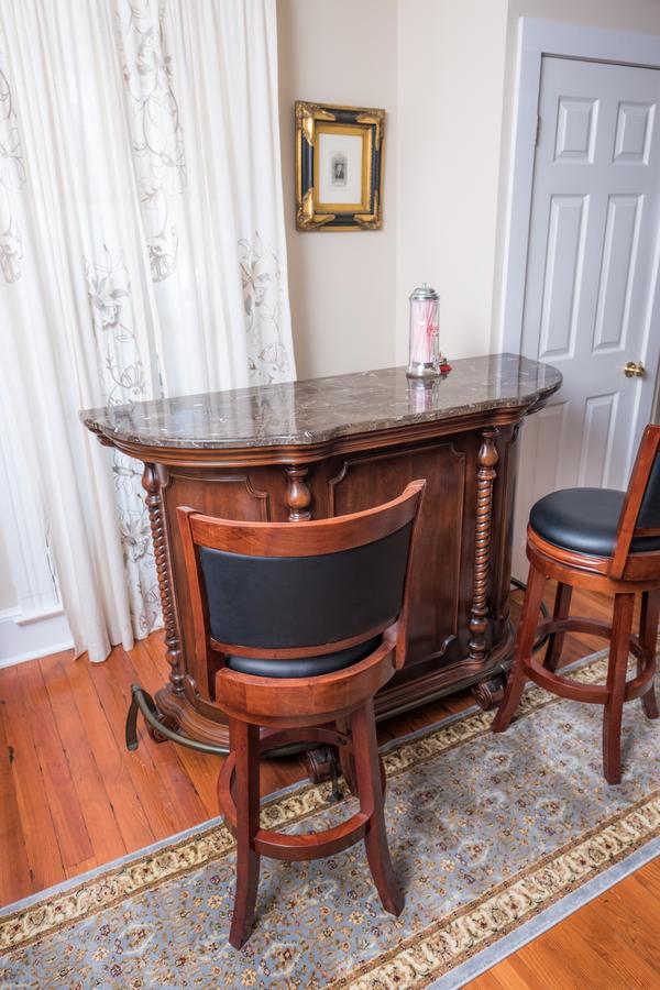 كولونيال Dennison Street Inn, B & B المظهر الخارجي الصورة