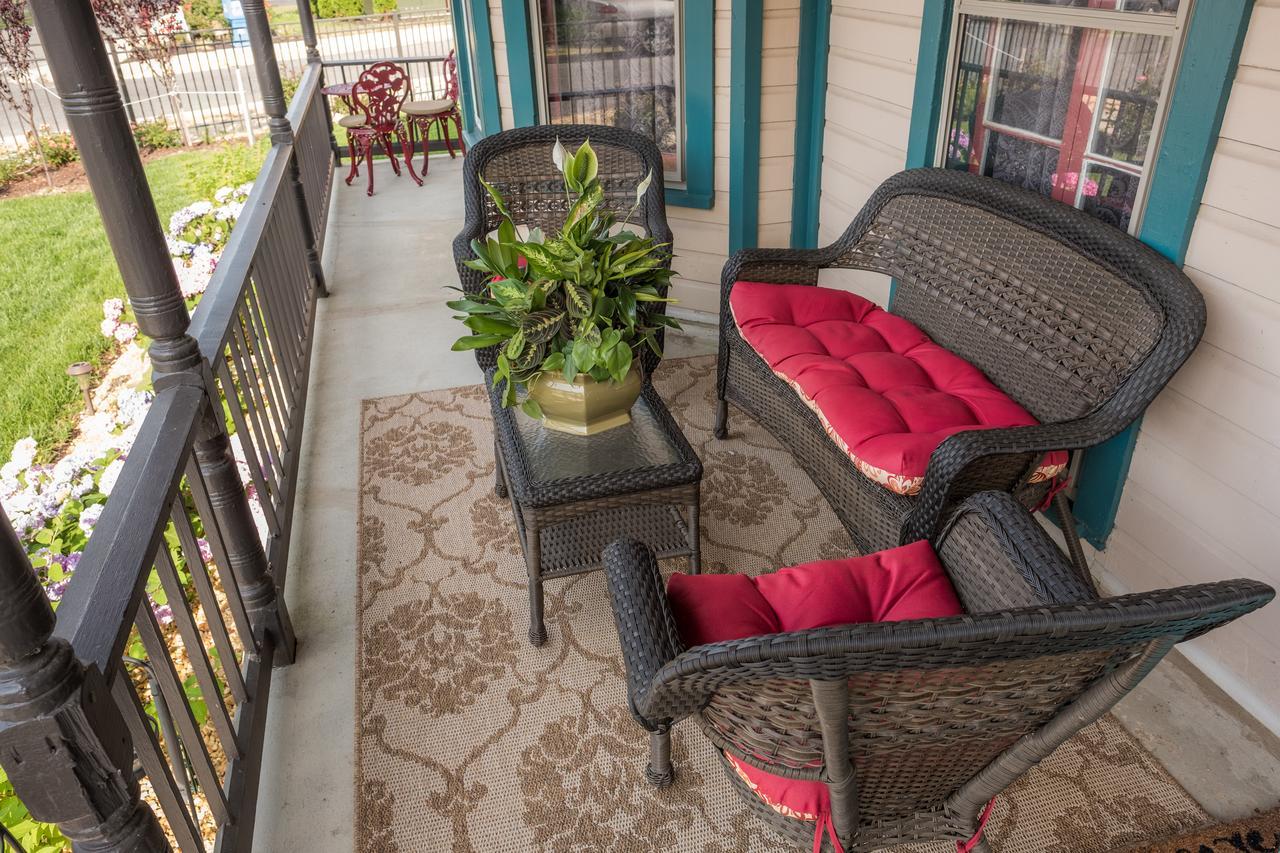 كولونيال Dennison Street Inn, B & B المظهر الخارجي الصورة