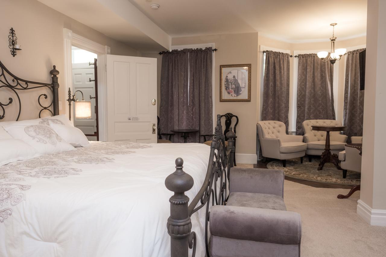 كولونيال Dennison Street Inn, B & B المظهر الخارجي الصورة