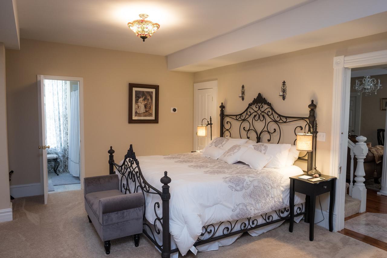 كولونيال Dennison Street Inn, B & B المظهر الخارجي الصورة