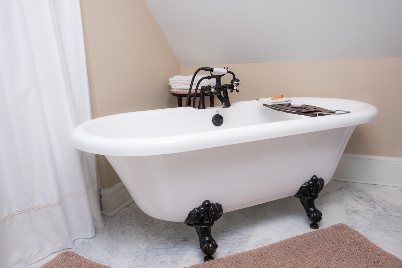 كولونيال Dennison Street Inn, B & B المظهر الخارجي الصورة