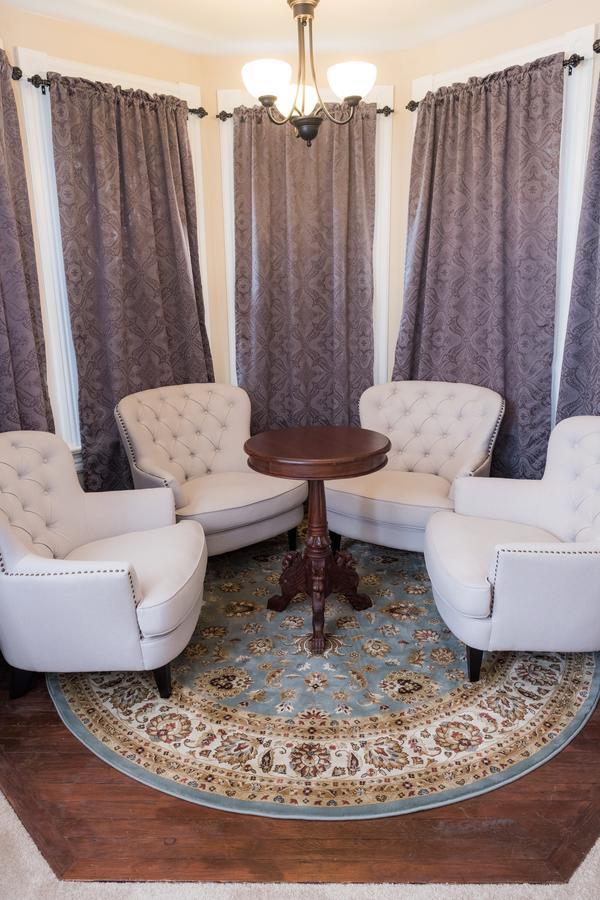 كولونيال Dennison Street Inn, B & B المظهر الخارجي الصورة