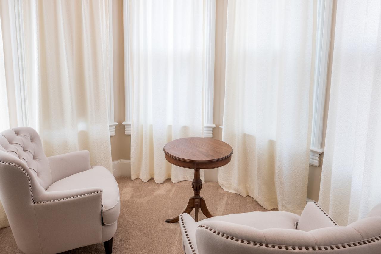 كولونيال Dennison Street Inn, B & B المظهر الخارجي الصورة