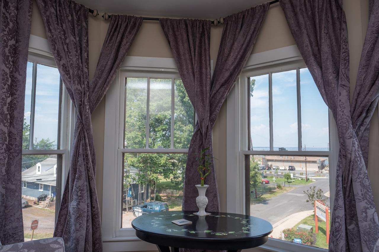 كولونيال Dennison Street Inn, B & B المظهر الخارجي الصورة
