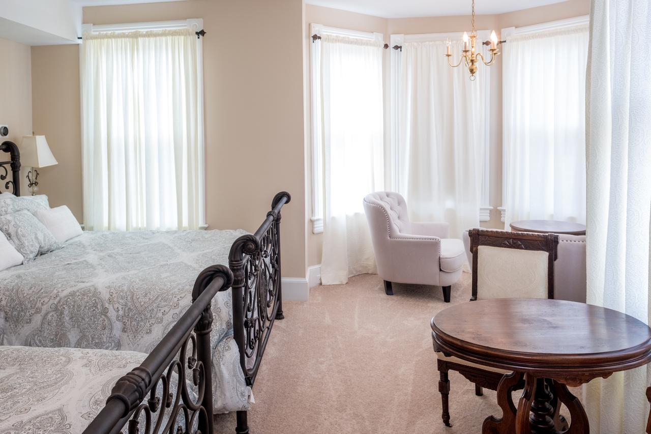كولونيال Dennison Street Inn, B & B المظهر الخارجي الصورة